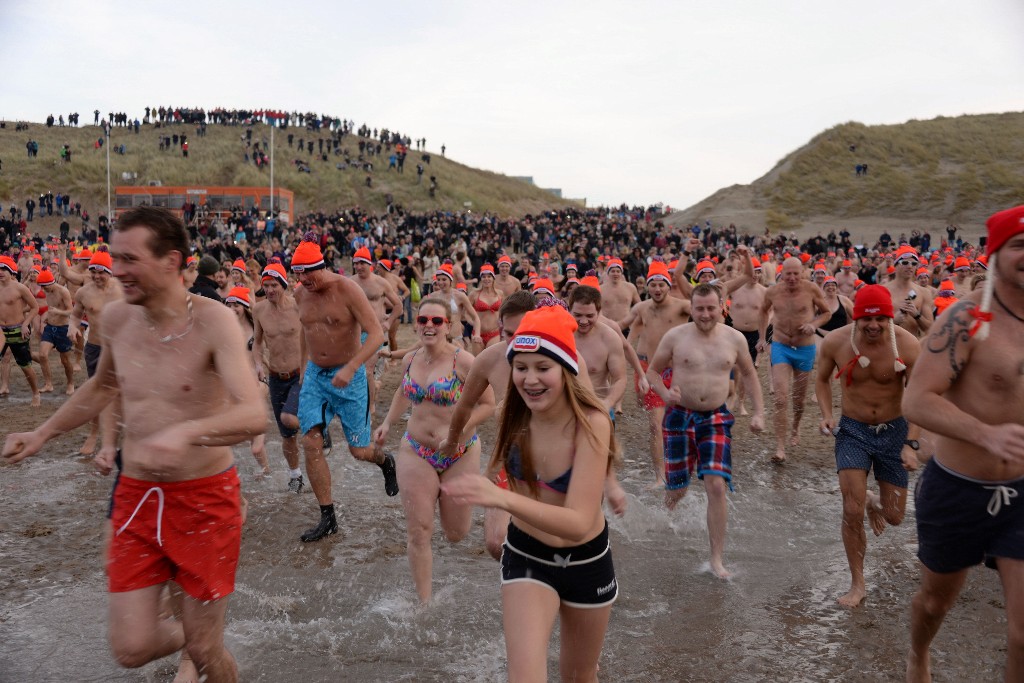 ../Images/Nieuwjaarsduik Nederzandt 2016 030.jpg